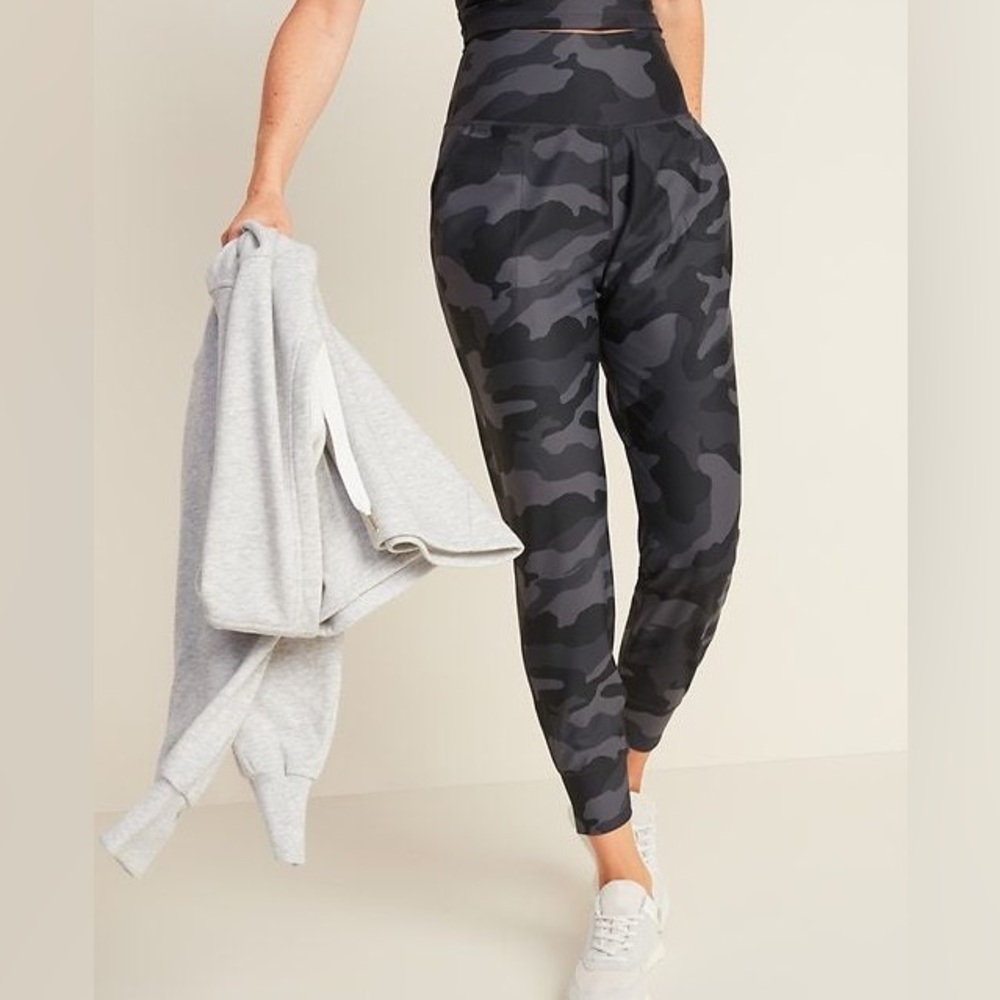 BNWT Old Navy Women's High-Waisted Powersoft 7/8